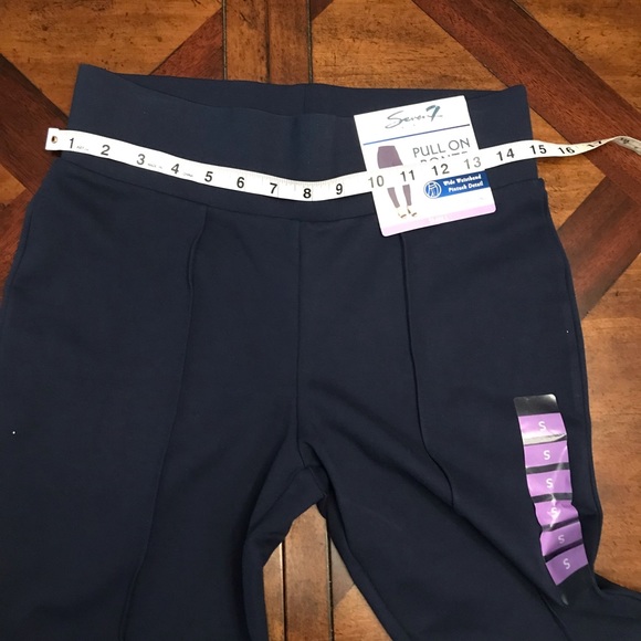 Seven pull on Ponte Leggings - Picture 10 of 10